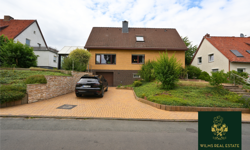 Freistehendes Zweifamilienhaus ideal für große Familien und Mehrgenerationen-Wohnen