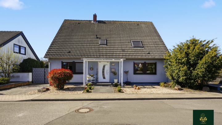 Platz für die ganze Familie! Fertighaus mit bis zu 5 Schlafzimmern und Garten