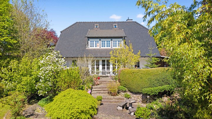 Endlich Platz für die ganze Familie! 4 Schlafzimmer und 2 Bäder auf einer Ebene! Offen für Angebote!