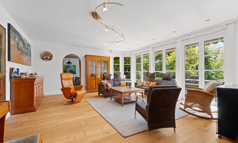 Endlich Platz für die ganze Familie! 4 Schlafzimmer und 2 Bäder auf einer Ebene! Offen für Angebote!