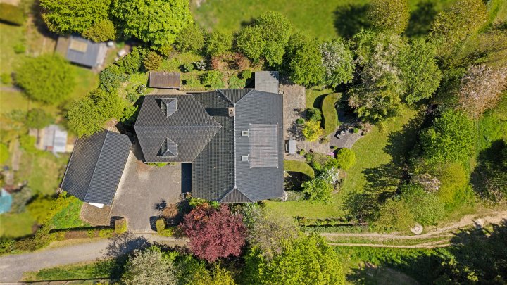Ein Zuhause, das begeistert! Landhaus-Villa in Seelscheid