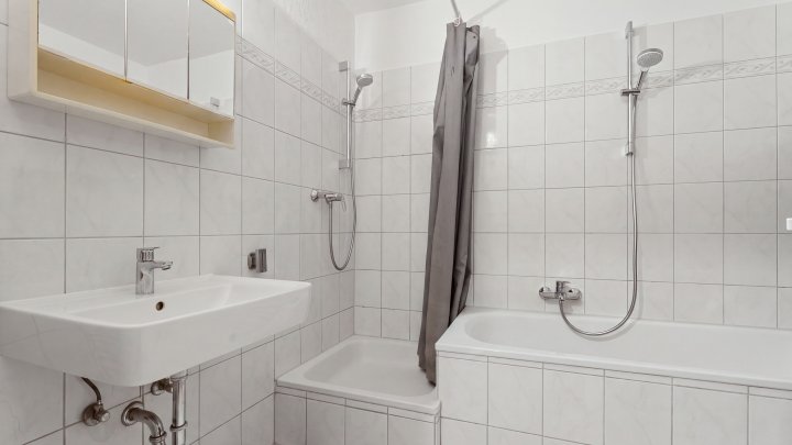 3-Zimmer-Wohnung in Köln-Zollstock – 2023 renoviert, mit Balkon-Loggia