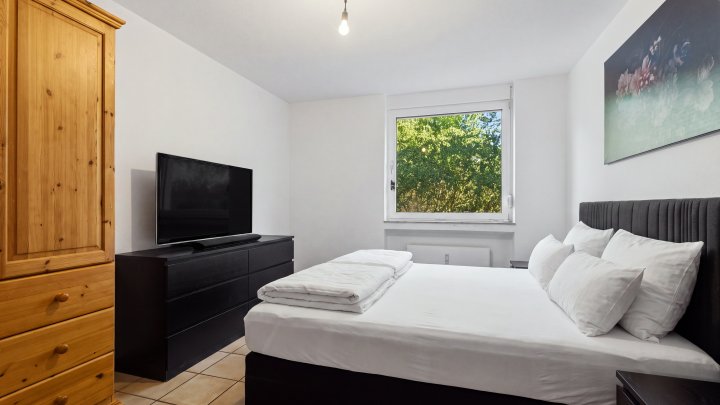 3-Zimmer-Wohnung in Köln-Zollstock – 2023 renoviert, mit Balkon-Loggia
