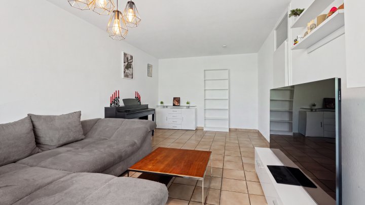 3-Zimmer-Wohnung in Köln-Zollstock – 2023 renoviert, mit Balkon-Loggia